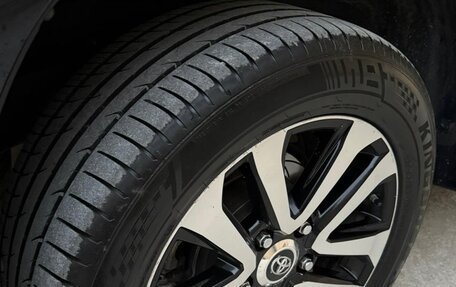 Toyota Land Cruiser 200, 2018 год, 5 930 000 рублей, 8 фотография