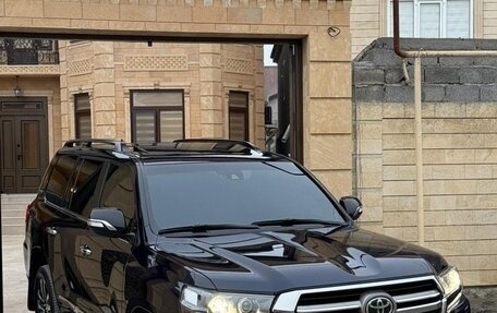 Toyota Land Cruiser 200, 2018 год, 5 930 000 рублей, 11 фотография