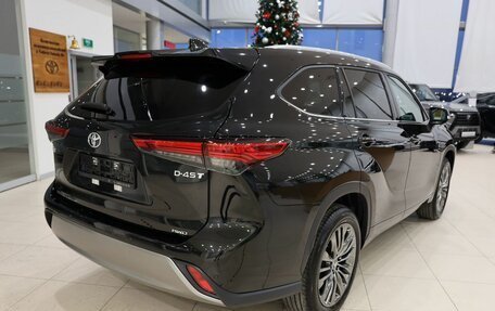 Toyota Highlander, 2025 год, 6 000 000 рублей, 5 фотография