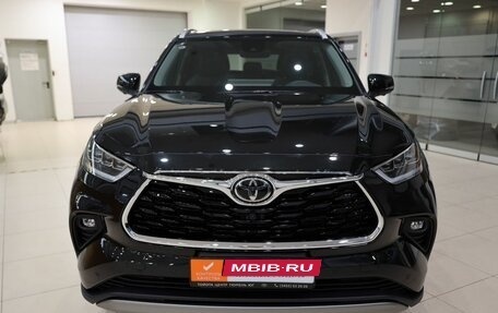 Toyota Highlander, 2025 год, 6 000 000 рублей, 2 фотография