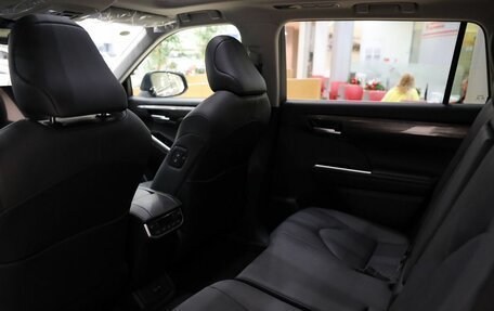 Toyota Highlander, 2025 год, 6 000 000 рублей, 18 фотография