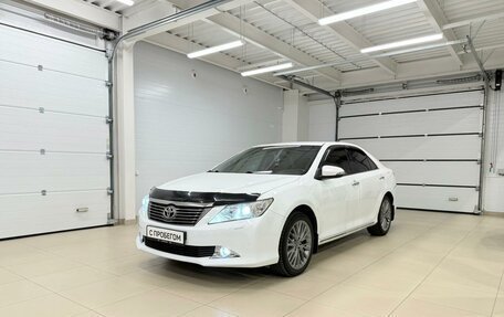 Toyota Camry, 2013 год, 1 919 000 рублей, 2 фотография