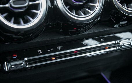 Mercedes-Benz GLB, 2021 год, 3 499 000 рублей, 17 фотография