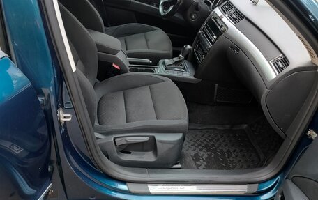 Skoda Superb III рестайлинг, 2013 год, 920 000 рублей, 10 фотография