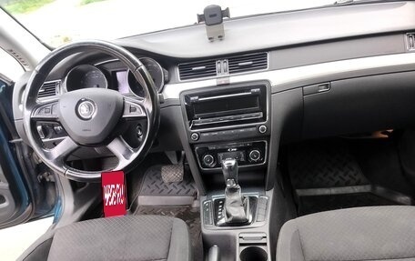 Skoda Superb III рестайлинг, 2013 год, 920 000 рублей, 14 фотография