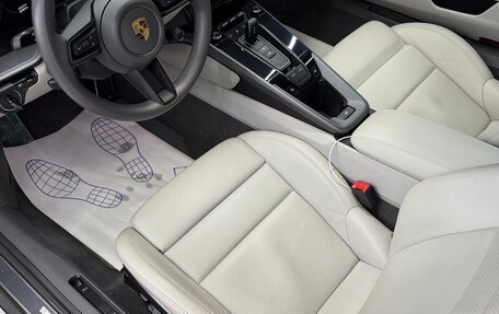 Porsche 911, 2020 год, 18 000 000 рублей, 13 фотография