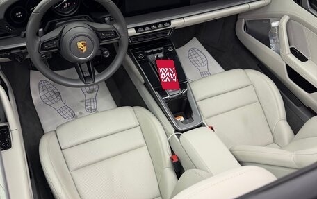 Porsche 911, 2020 год, 18 000 000 рублей, 9 фотография