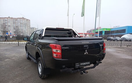 Mitsubishi L200 IV рестайлинг, 2018 год, 1 690 000 рублей, 8 фотография