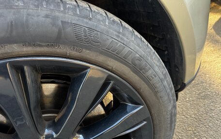 Land Rover Range Rover IV рестайлинг, 2013 год, 3 500 000 рублей, 27 фотография