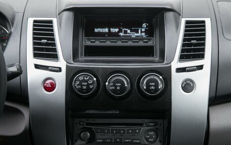 Mitsubishi Pajero Sport II рестайлинг, 2011 год, 1 420 000 рублей, 18 фотография