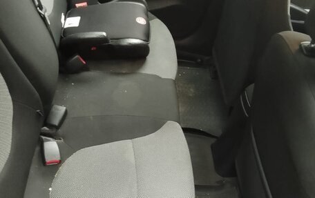 Hyundai Solaris II рестайлинг, 2011 год, 950 000 рублей, 8 фотография