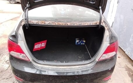 Hyundai Solaris II рестайлинг, 2011 год, 950 000 рублей, 6 фотография