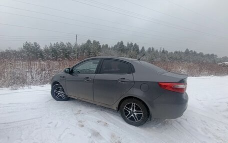 KIA Rio III рестайлинг, 2013 год, 700 000 рублей, 4 фотография