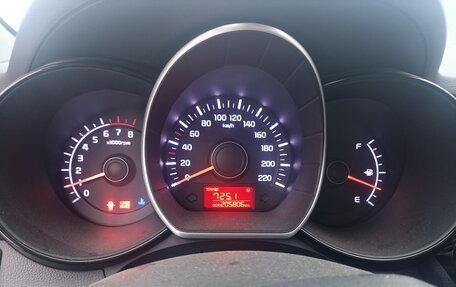 KIA Rio III рестайлинг, 2013 год, 700 000 рублей, 12 фотография