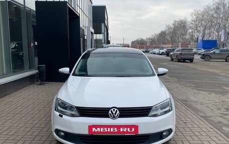 Volkswagen Jetta VI, 2014 год, 1 070 000 рублей, 8 фотография