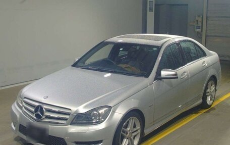 Mercedes-Benz C-Класс, 2012 год, 1 750 000 рублей, 29 фотография
