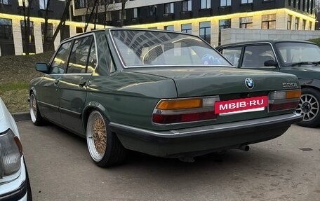 BMW 5 серия, 1984 год, 495 000 рублей, 8 фотография