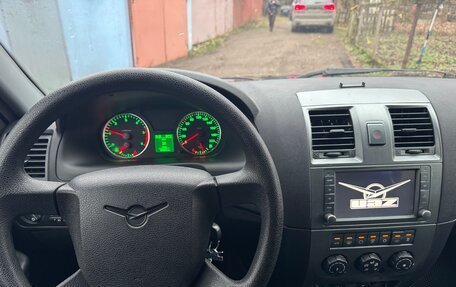 ЛуАЗ Patriot, 2015 год, 1 350 000 рублей, 23 фотография