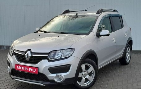 Renault Sandero II рестайлинг, 2015 год, 1 049 000 рублей, 1 фотография