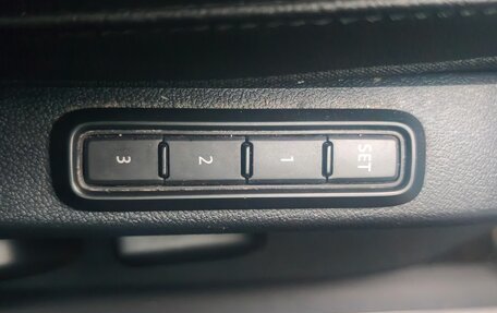 Volkswagen Tiguan II, 2019 год, 3 900 000 рублей, 9 фотография