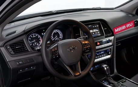 Hyundai Sonata VII, 2018 год, 2 069 000 рублей, 10 фотография