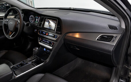 Hyundai Sonata VII, 2018 год, 2 069 000 рублей, 18 фотография