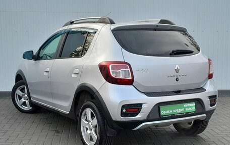 Renault Sandero II рестайлинг, 2015 год, 1 049 000 рублей, 4 фотография