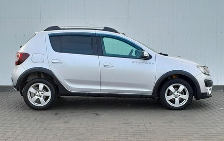 Renault Sandero II рестайлинг, 2015 год, 1 049 000 рублей, 8 фотография