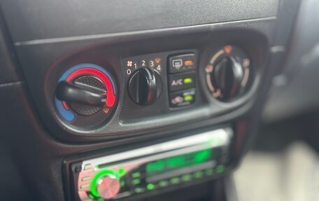 Nissan Almera, 2004 год, 345 000 рублей, 10 фотография