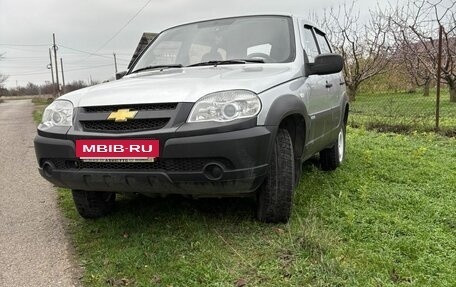 Chevrolet Niva I рестайлинг, 2011 год, 499 000 рублей, 6 фотография