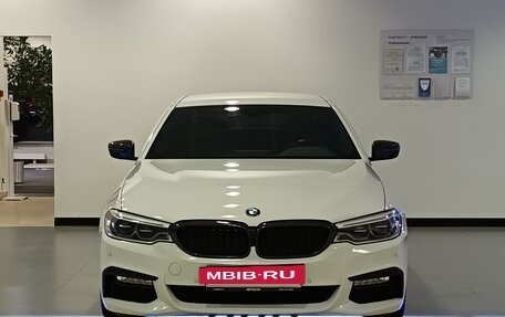 BMW 5 серия, 2018 год, 4 995 000 рублей, 2 фотография