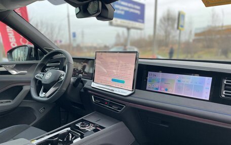 Volkswagen Tiguan, 2025 год, 4 900 000 рублей, 23 фотография