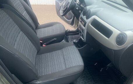 Renault Logan I, 2010 год, 650 000 рублей, 9 фотография