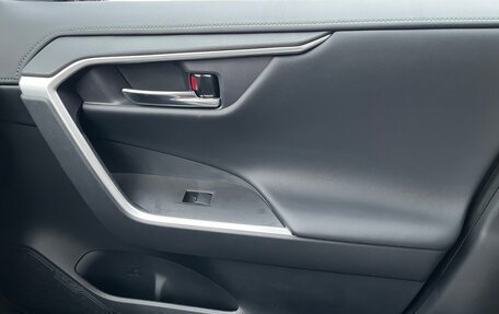 Toyota RAV4, 2025 год, 4 300 000 рублей, 19 фотография