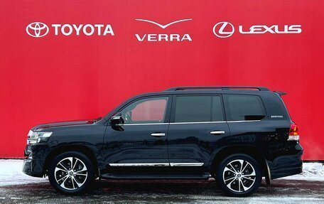 Toyota Land Cruiser 200, 2020 год, 8 850 000 рублей, 2 фотография