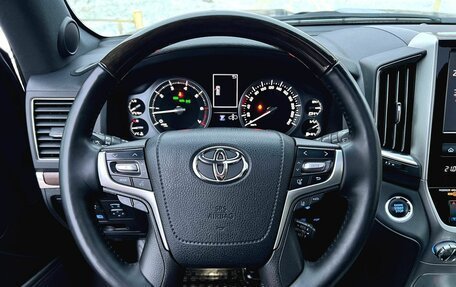 Toyota Land Cruiser 200, 2020 год, 8 850 000 рублей, 13 фотография