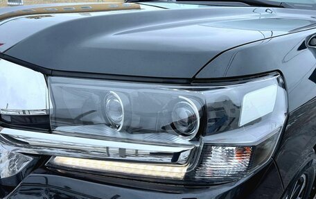 Toyota Land Cruiser 200, 2020 год, 8 850 000 рублей, 4 фотография