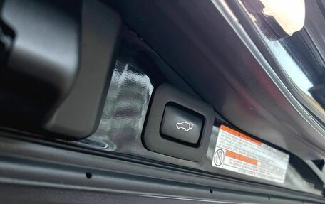 Toyota Land Cruiser 200, 2020 год, 8 850 000 рублей, 27 фотография