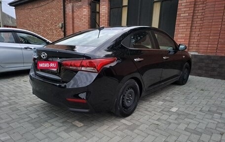 Hyundai Solaris II рестайлинг, 2017 год, 1 580 000 рублей, 6 фотография