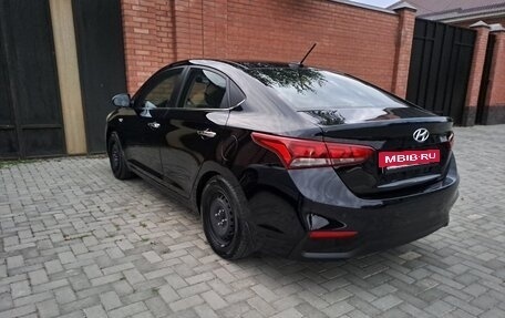 Hyundai Solaris II рестайлинг, 2017 год, 1 580 000 рублей, 7 фотография