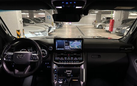 Toyota Land Cruiser, 2021 год, 8 800 000 рублей, 10 фотография