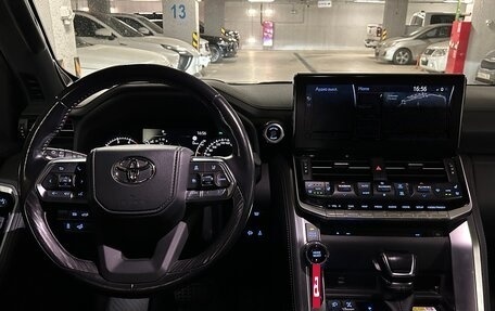 Toyota Land Cruiser, 2021 год, 8 800 000 рублей, 11 фотография