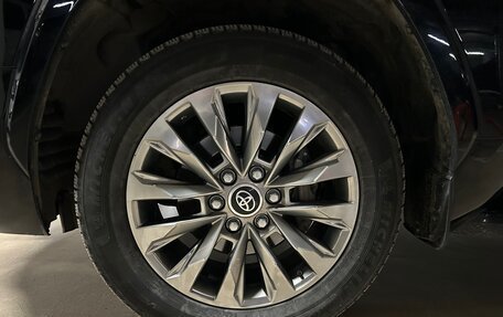 Toyota Land Cruiser, 2021 год, 8 800 000 рублей, 17 фотография