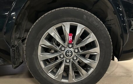 Toyota Land Cruiser, 2021 год, 8 800 000 рублей, 20 фотография