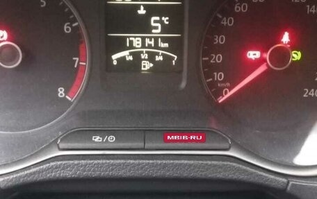 Volkswagen Polo VI (EU Market), 2016 год, 1 200 000 рублей, 2 фотография