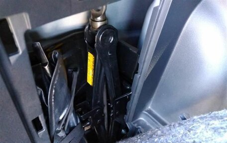 Toyota Wish II, 2011 год, 1 470 000 рублей, 17 фотография