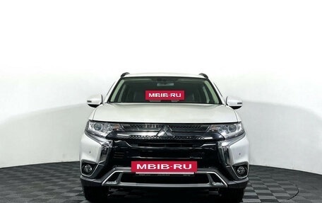 Mitsubishi Outlander III рестайлинг 3, 2021 год, 2 850 000 рублей, 2 фотография