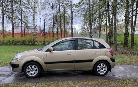 KIA Rio II, 2006 год, 555 555 рублей, 4 фотография