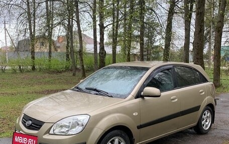 KIA Rio II, 2006 год, 555 555 рублей, 3 фотография