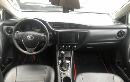 Toyota Corolla, 2018 год, 1 685 000 рублей, 10 фотография